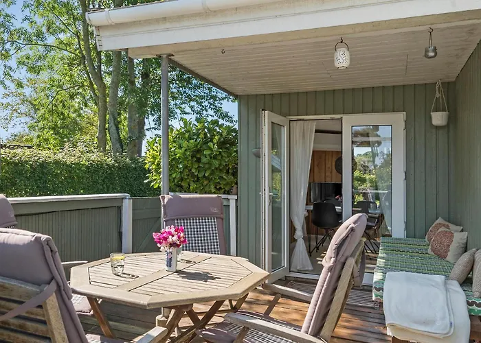 3 Bedroom Cozy In Casa de Férias *