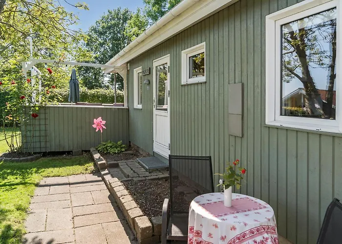 3 Bedroom Cozy In *